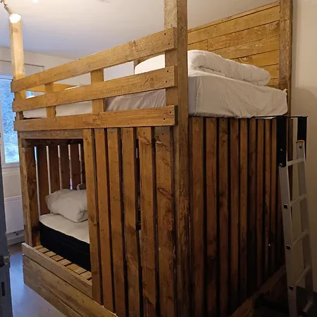 Rustique Pont De Les Gorges De La Sioule *