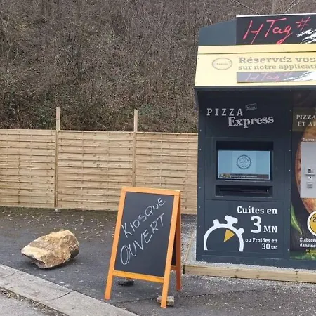 Rustique Pont De Les Gorges De La Sioule Appartamento